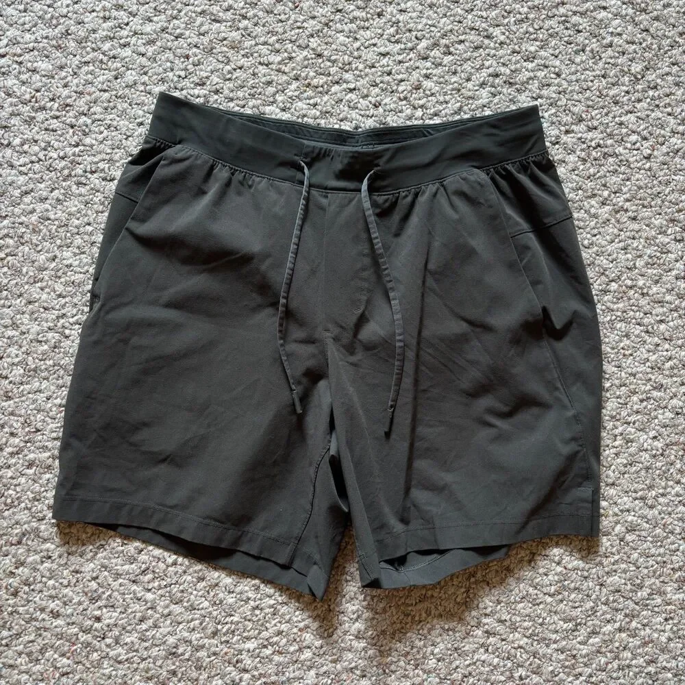 LuLulemon Men's Surge Lined Athletic Shorts Estimated Size Small